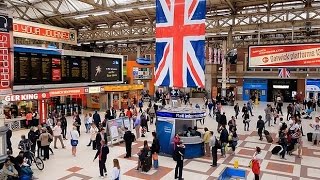 A Walk Through The London Victoria Station London England [upl. by Itsud]